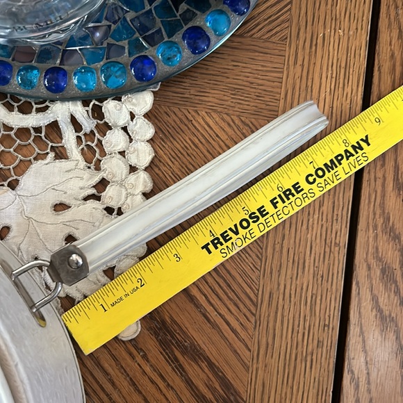 Vintage 60’s Round Train Case - Picture 14 of 14